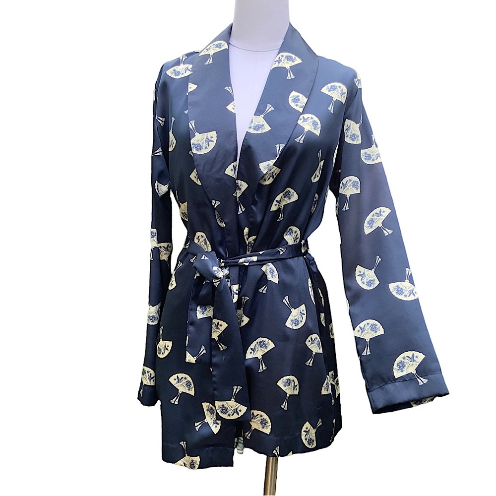 DIANE HOUSTON Kimono Wrap Robe. Lounging In.Evening Out.NEVER WORN. Sexy +Chic.
